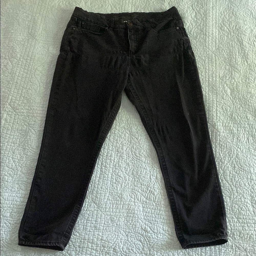 Seven7 Women's Black Ankle & Cropped Jeans
